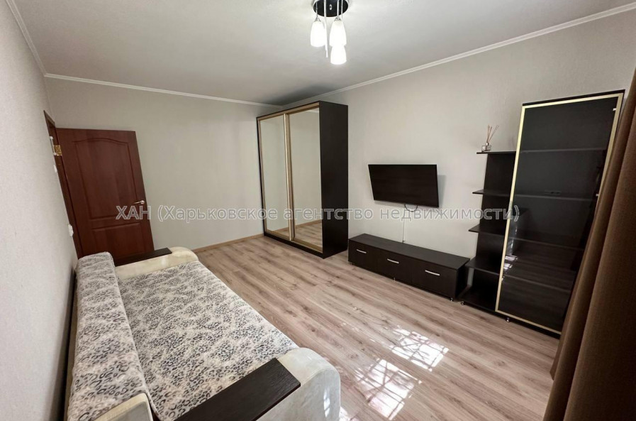 Продам квартиру, Саперная ул. , 1 кім., 32 м², капитальный ремонт 