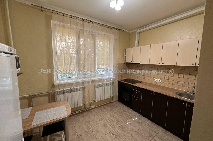 Продам квартиру, Саперная ул. , 1 кім., 32 м², капитальный ремонт 