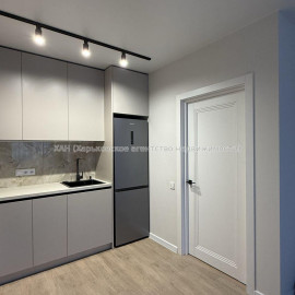 Продам квартиру, Мира ул. , 1  ком., 39 м², авторский дизайн