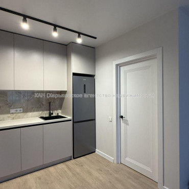 Продам квартиру, Мира ул. , 1  ком., 39 м², авторский дизайн 