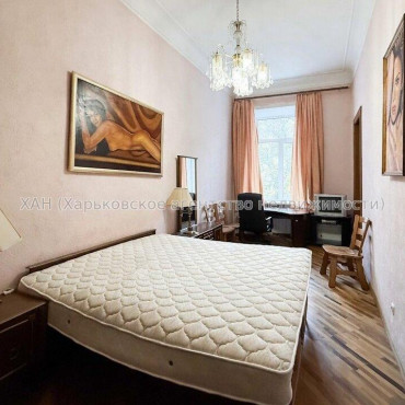 Продам квартиру, Куликовский спуск , 2 кім., 61.10 м², косметический ремонт 