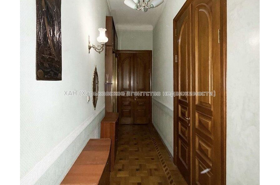 Продам квартиру, Куликовский спуск , 2 кім., 61.10 м², косметический ремонт 