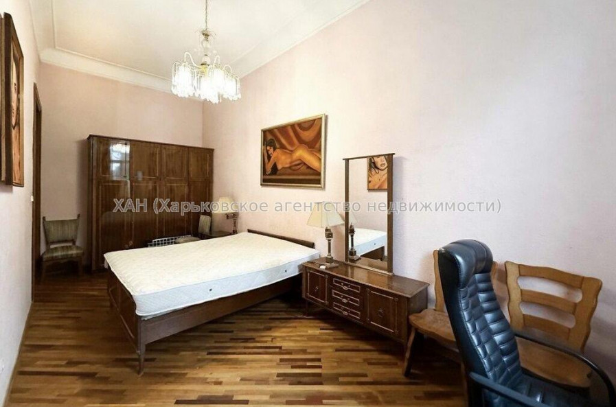 Продам квартиру, Куликовский спуск , 2 кім., 61.10 м², косметический ремонт 