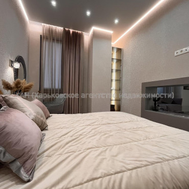 Продам квартиру, Профессорская ул. , 2 кім., 60 м², авторский дизайн 