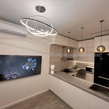 Продам квартиру, Профессорская ул. , 2 кім., 60 м², авторский дизайн 