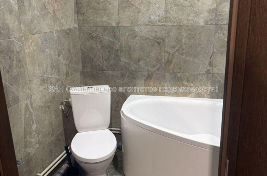 Продам квартиру, Пискуновский пер. , 1 кім., 43 м², капитальный ремонт 