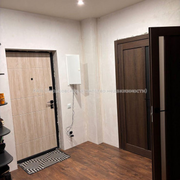 Продам квартиру, Пискуновский пер. , 1 кім., 43 м², капитальный ремонт 