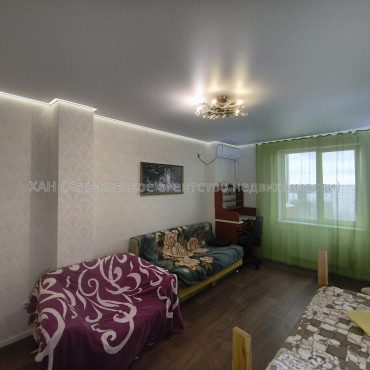 Продам квартиру, Победы просп. , 65Г , 2 кім., 50 м², косметический ремонт 