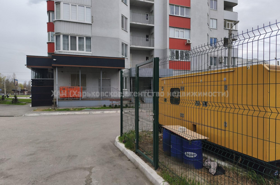 Продам квартиру, Победы просп. , 65Г , 2 кім., 50 м², косметический ремонт 
