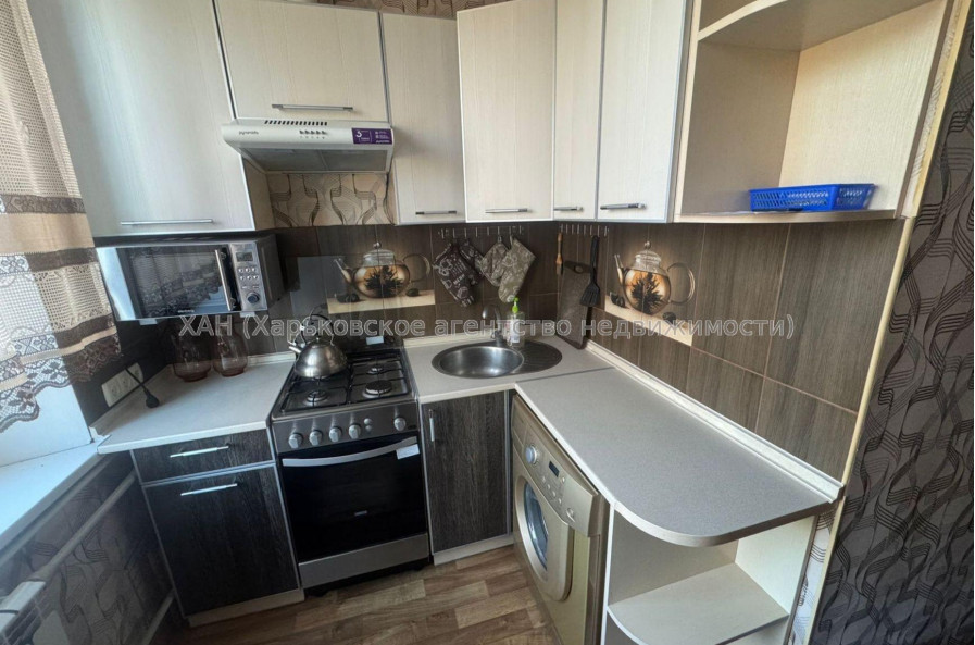 Продам квартиру, Морозова ул. , 2  ком., 54 м², капитальный ремонт 