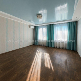 Продам квартиру, Морозова ул. , 2  ком., 54 м², капитальный ремонт