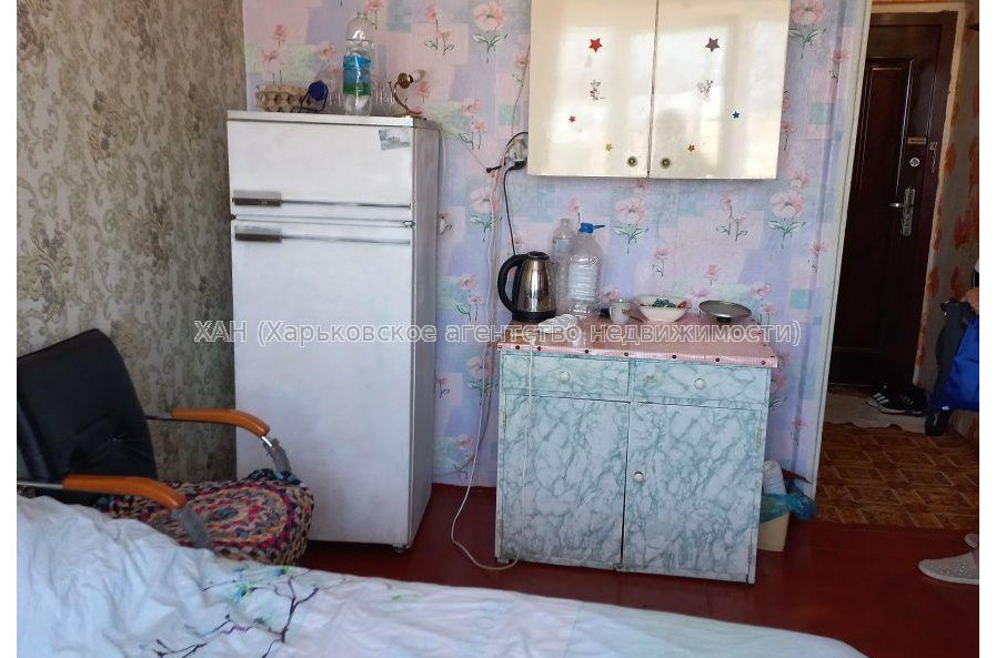 Продам квартиру, Каркача Ивана бульв. , 1 кім., 13 м², косметический ремонт 