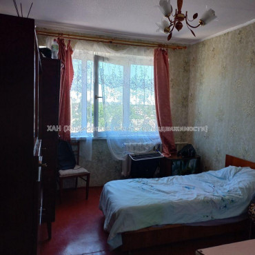 Продам квартиру, Каркача Ивана бульв. , 1 кім., 13 м², косметический ремонт 