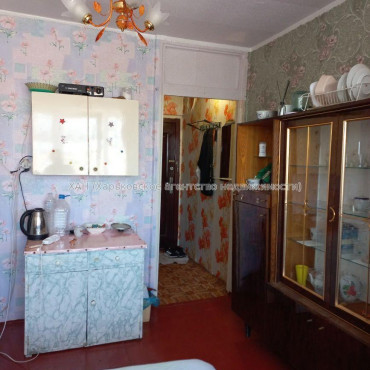 Продам квартиру, Каркача Ивана бульв. , 1 кім., 13 м², косметический ремонт 