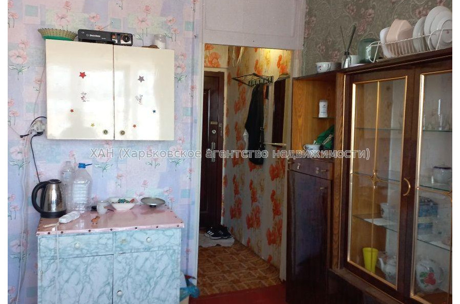 Продам квартиру, Каркача Ивана бульв. , 1 кім., 13 м², косметический ремонт 