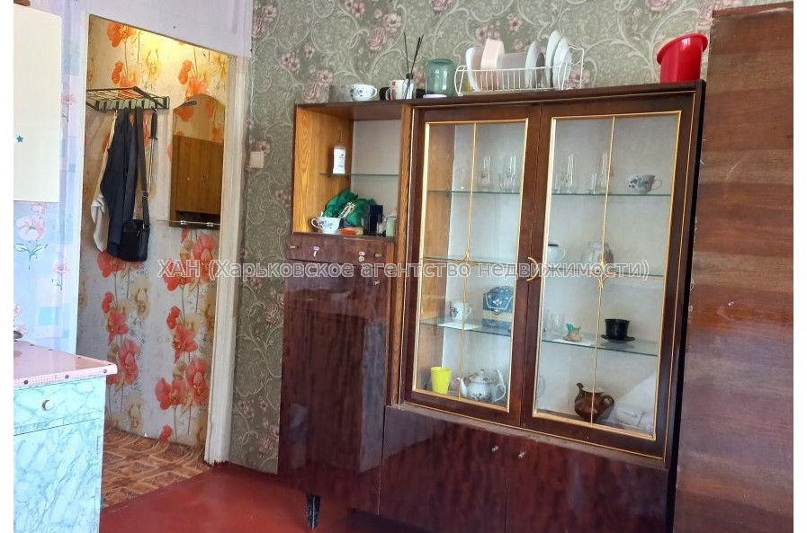 Продам квартиру, Каркача Ивана бульв. , 1 кім., 13 м², косметический ремонт 