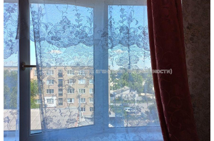 Продам квартиру, Каркача Ивана бульв. , 1 кім., 13 м², косметический ремонт 