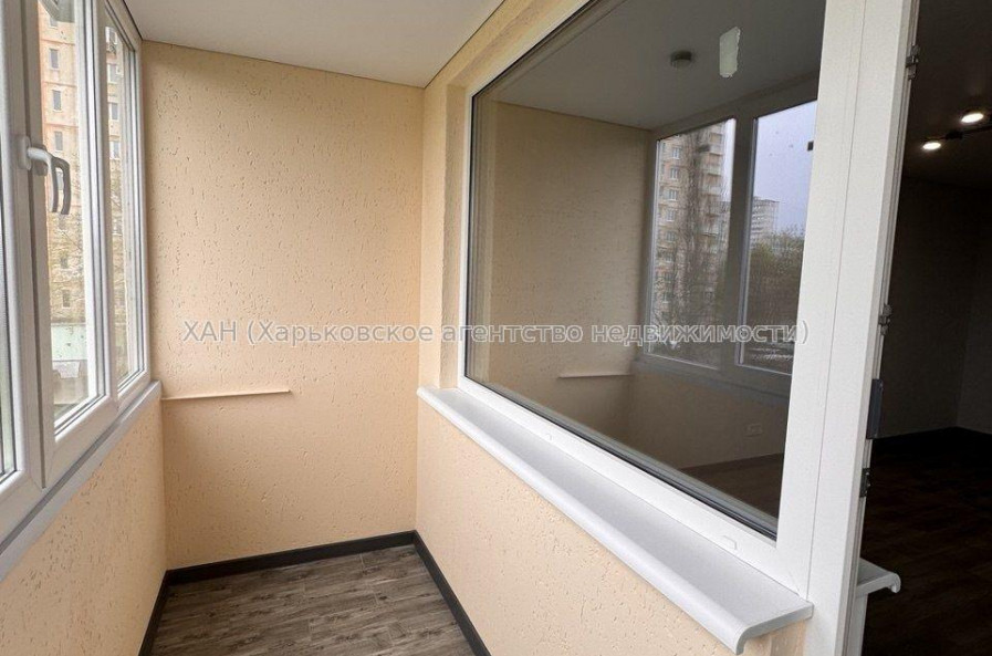 Продам квартиру, Соборности Украины ул. , 1 кім., 35 м², евроремонт 