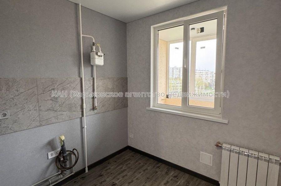 Продам квартиру, Соборности Украины ул. , 1 кім., 35 м², евроремонт 