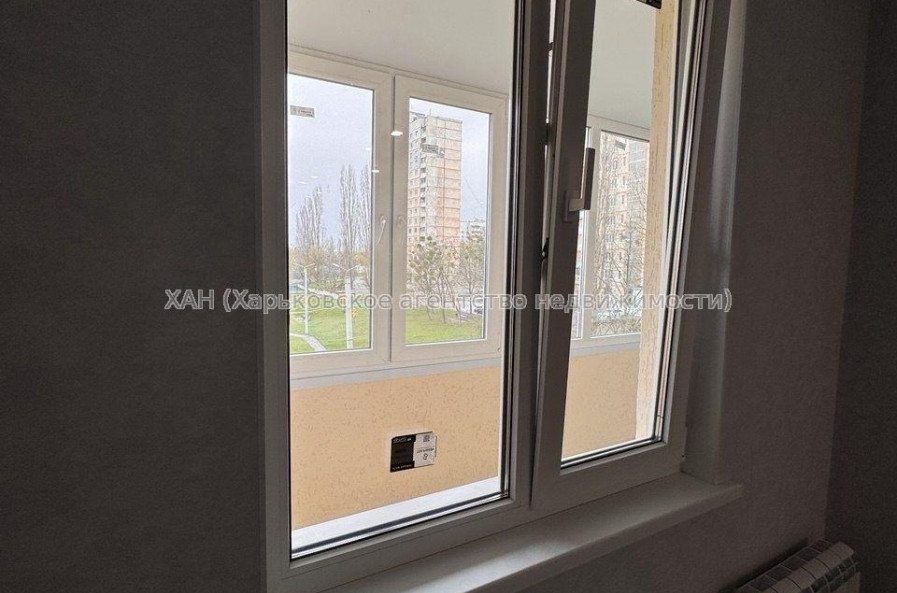 Продам квартиру, Соборности Украины ул. , 1 кім., 35 м², евроремонт 