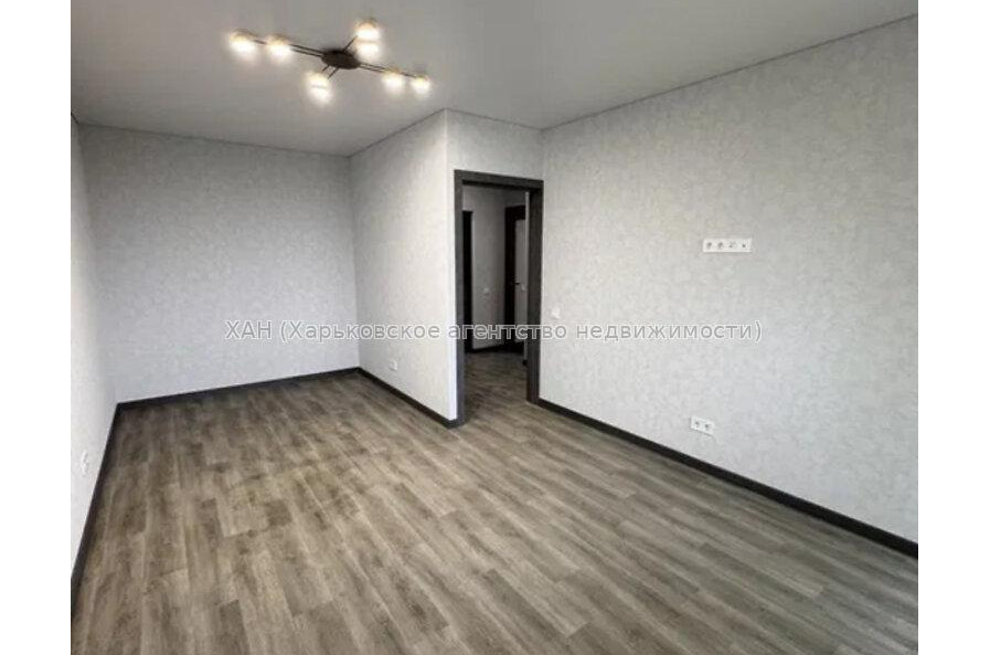 Продам квартиру, Соборности Украины ул. , 1 кім., 35 м², евроремонт 