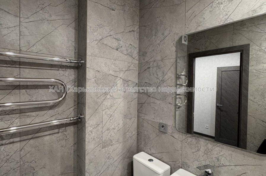 Продам квартиру, Соборности Украины ул. , 1 кім., 35 м², евроремонт 