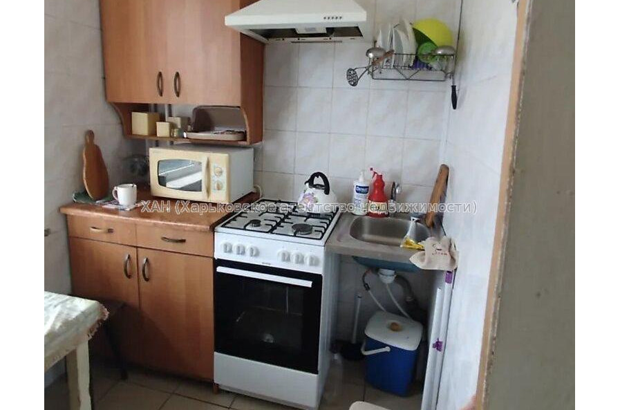 Продам квартиру, Баварский пер. , 3  ком., 65 м², косметический ремонт 