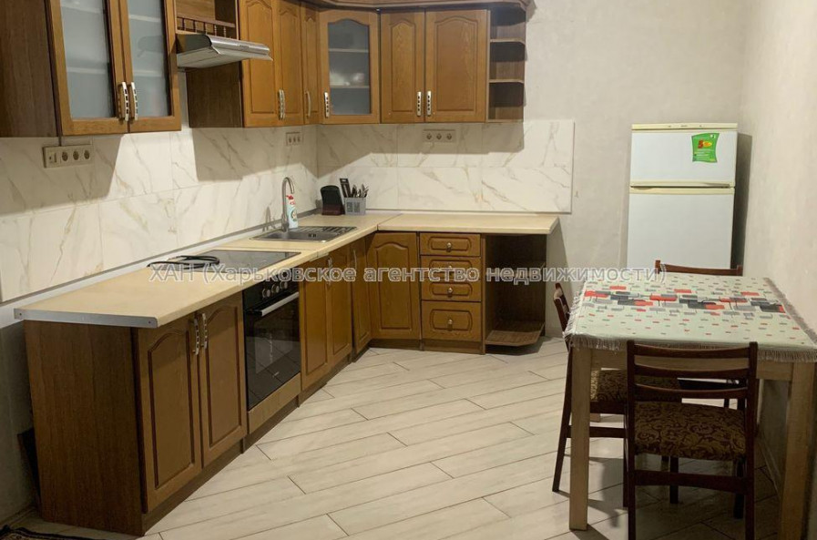 Продам квартиру, Мало-Черновский пер. , 2 кім., 60 м², капитальный ремонт 