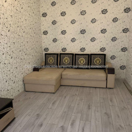 Продам квартиру, Мало-Черновский пер. , 2 кім., 60 м², капитальный ремонт