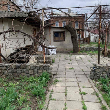 Продам квартиру, Мало-Черновский пер. , 2 кім., 60 м², капитальный ремонт 