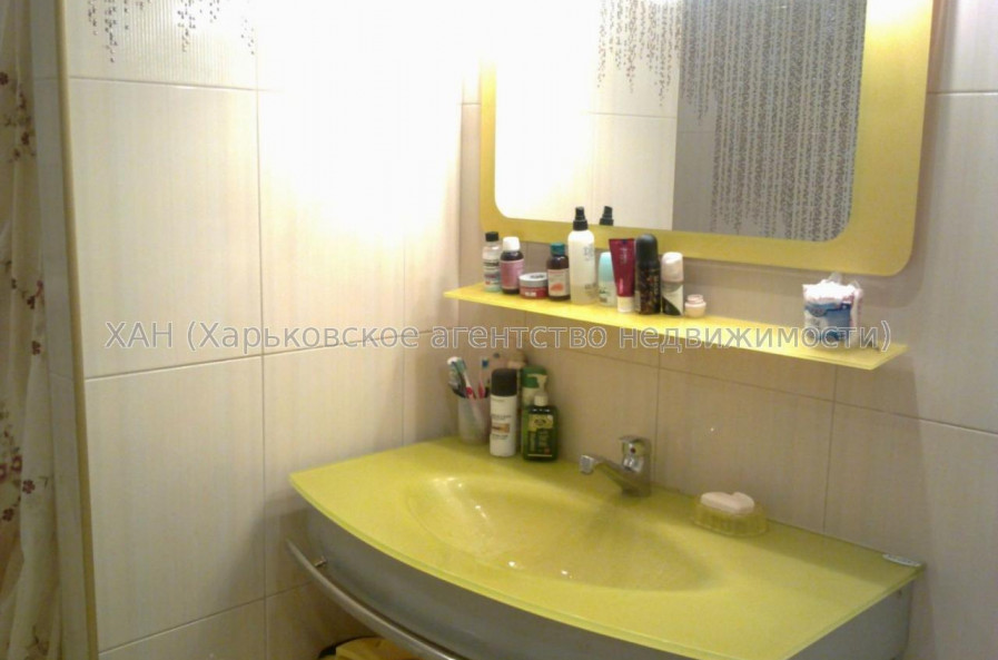 Продам квартиру, Славянская ул. , 3 кім., 75 м², евроремонт 