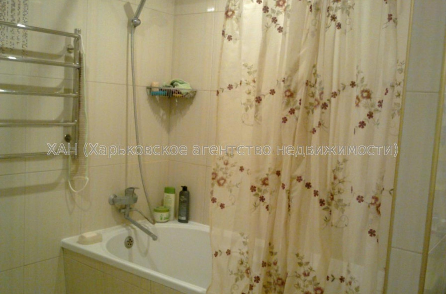 Продам квартиру, Славянская ул. , 3 кім., 75 м², евроремонт 