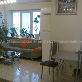 Продам квартиру, Славянская ул. , 3  ком., 75 м², евроремонт