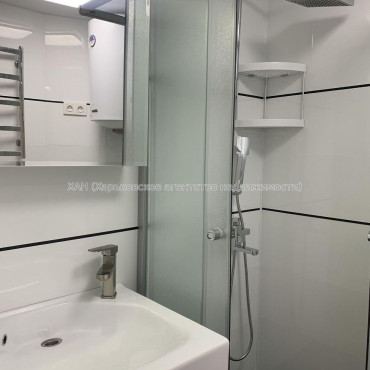 Продам квартиру, Аэрокосмический пр. , 1 кім., 32.30 м², евроремонт 