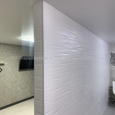 Продам квартиру, Аэрокосмический пр. , 1 кім., 32.30 м², евроремонт 