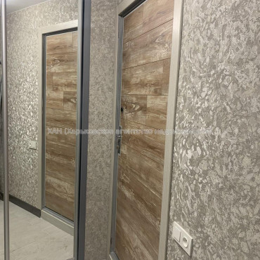 Продам квартиру, Аэрокосмический пр. , 1 кім., 32.30 м², евроремонт 