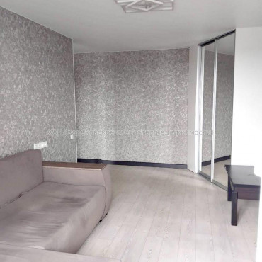 Продам квартиру, Аэрокосмический пр. , 1 кім., 32.30 м², евроремонт 