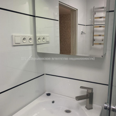 Продам квартиру, Аэрокосмический пр. , 1 кім., 32.30 м², евроремонт 