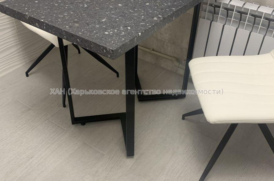 Продам квартиру, Аэрокосмический пр. , 1 кім., 32.30 м², евроремонт 