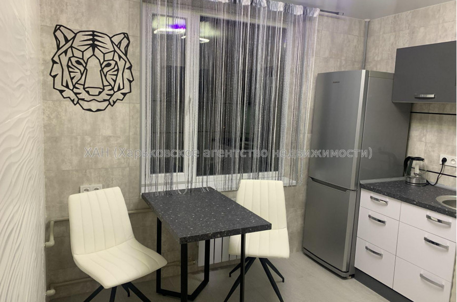 Продам квартиру, Аэрокосмический пр. , 1 кім., 32.30 м², евроремонт 