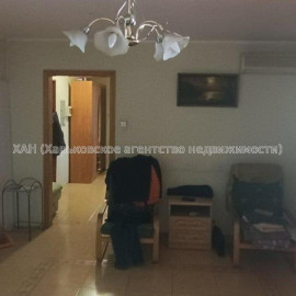 Продам квартиру, Героев Харькова просп. , 2 кім., 55 м², косметический ремонт