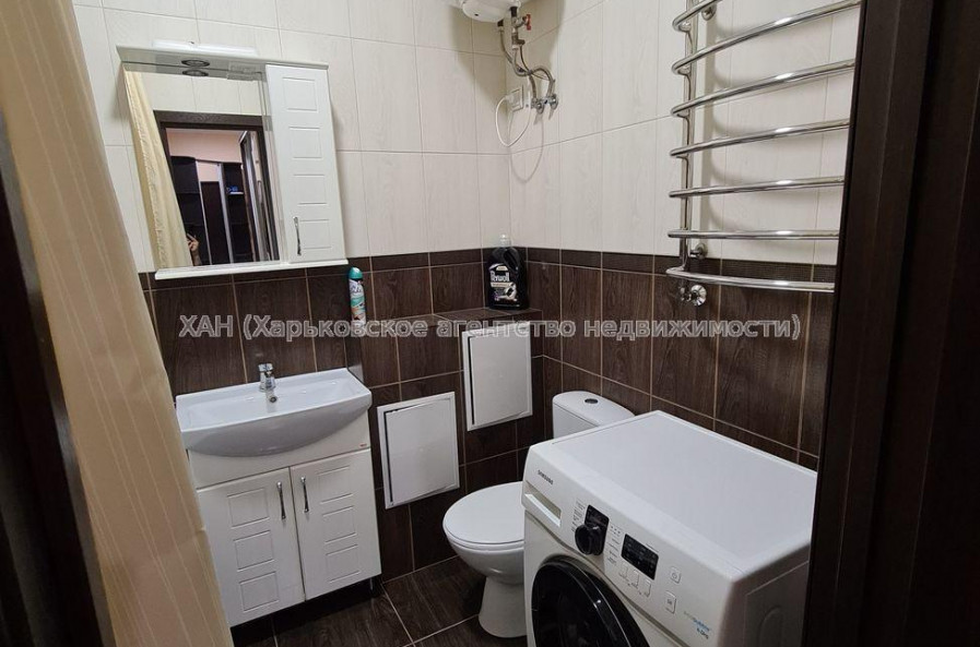 Продам квартиру, 1  ком., 52 м², капитальный ремонт 