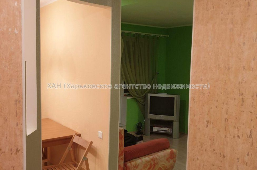 Продам квартиру, Гвардейцев Широнинцев ул. , 3  ком., 48.40 м², капитальный ремонт 