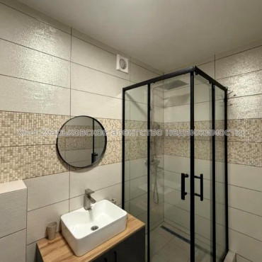 Продам квартиру, Льва Ландау просп. , 1  ком., 39 м², капитальный ремонт 