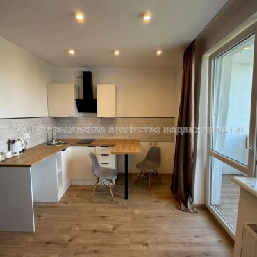 Продам квартиру, Льва Ландау просп. , 1  ком., 39 м², капитальный ремонт 