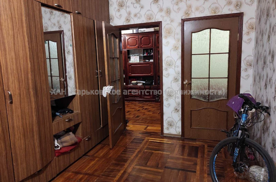 Сдам квартиру, Каденюка ул. , 3  ком., 69 м², косметический ремонт 