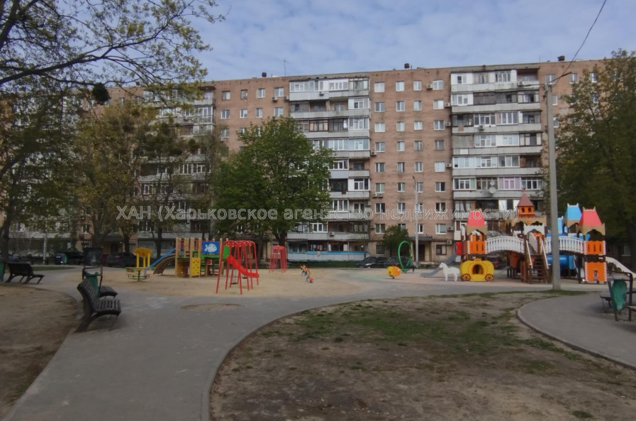 Продам квартиру, Аэрокосмический пр. , 2  ком., 44.30 м², косметический ремонт 