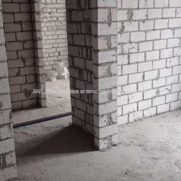 Продам квартиру, Шевченковский пер. , 1  ком., 34.20 м², без внутренних работ 