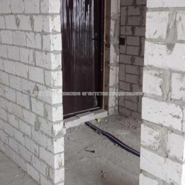 Продам квартиру, Шевченковский пер. , 1  ком., 34.20 м², без внутренних работ 