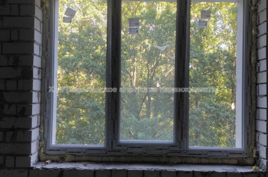 Продам квартиру, Победы просп. , 1  ком., 48 м², без внутренних работ 